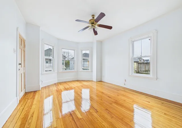 Homes for sale in New Bedford, MA | 42 Fair St, New Bedford, MA 02740 | MLS# 73504248