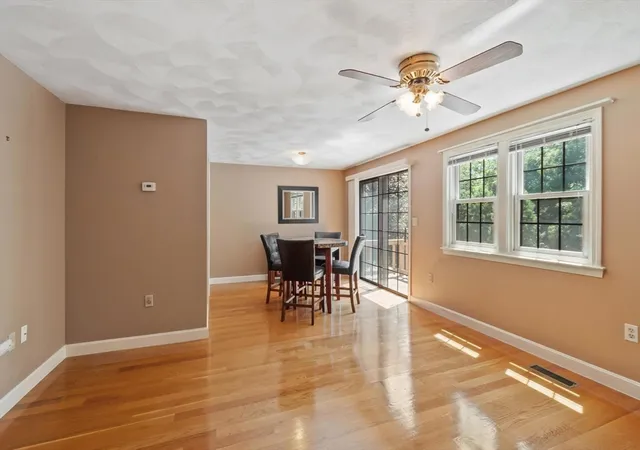 3rd image of 292 Apache Way #292, Tewksbury, MA 01876 | MLS# 73554021
