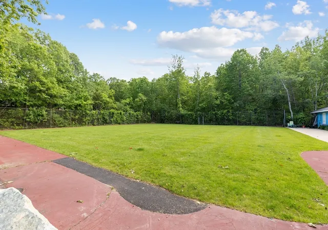 Homes for sale in Hingham, MA | 1 Beals Cove Rd, Hingham, MA 02043 | Houzeo