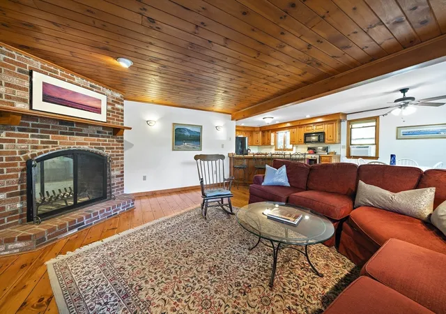 Homes for sale in Marshfield, MA | 61 Grove St, Marshfield, MA 02050 | MLS# 73534326