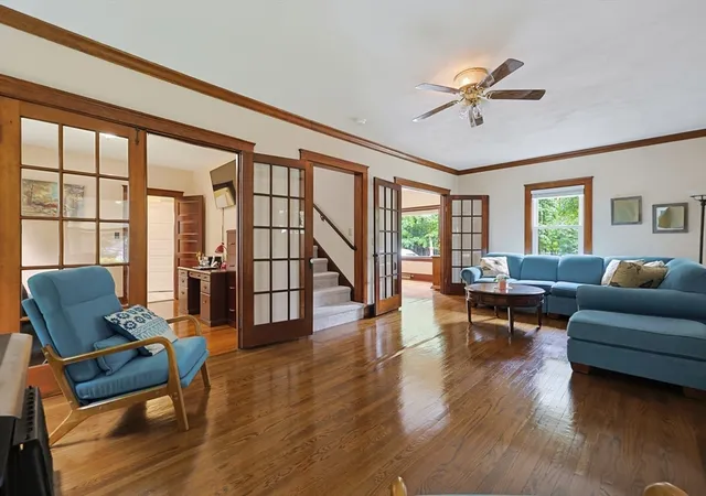 Photo 4 of Sale Pending at 733 Pleasant St, Marlborough, MA 01752 | MLS# 73552143 | Listing updated on 2026-08-22