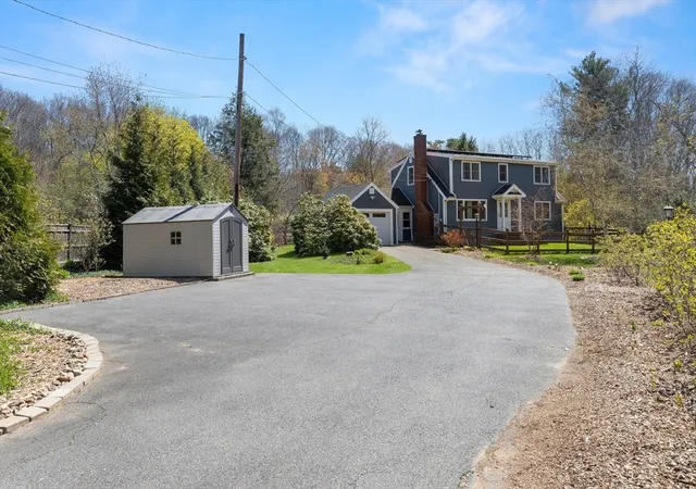 2nd image of 115 Maple Street, Wenham, MA 01984 | MLS# 73528773