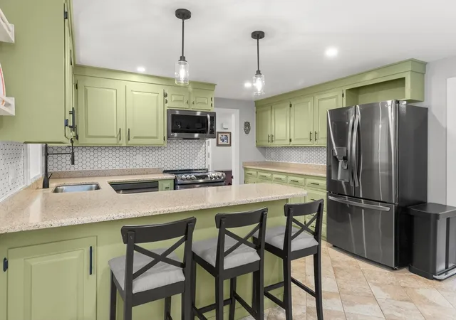 4th image of 115 Maple Street, Wenham, MA 01984 | MLS# 73528773