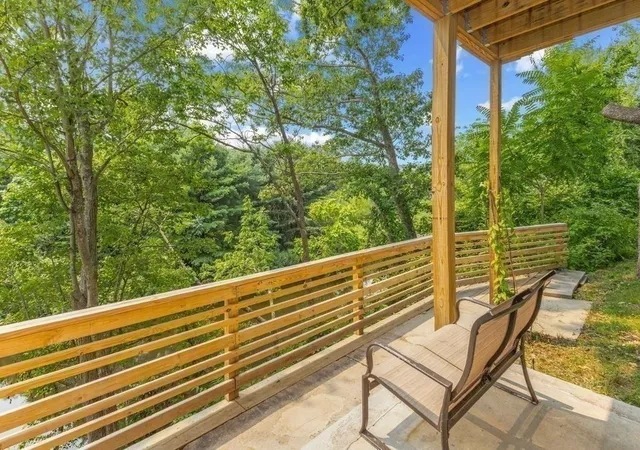 3rd image of 2653 Providence Rd, Northbridge, MA 01534 | MLS# 73537044