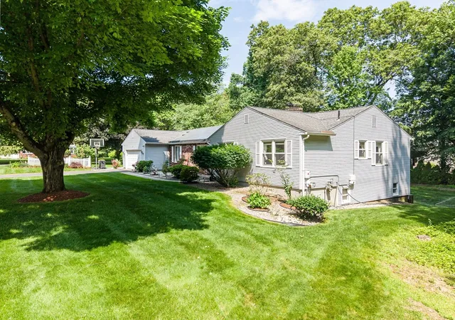Homes for sale in Longmeadow, MA | 52 Wellesley Dr, Longmeadow, MA 01106 | MLS# 73538520