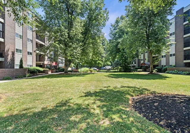 4th image of 64 Main #28B, Stoneham, MA 02180 | MLS# 73555613
