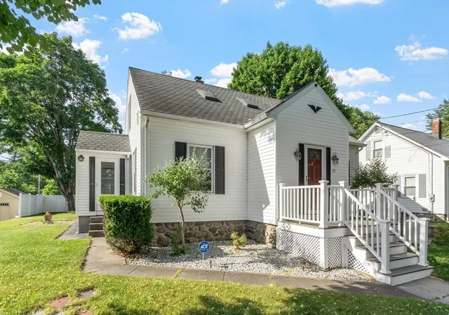 2nd image of 17 Tedesco Rd, Methuen, MA 01844 | MLS# 73536727