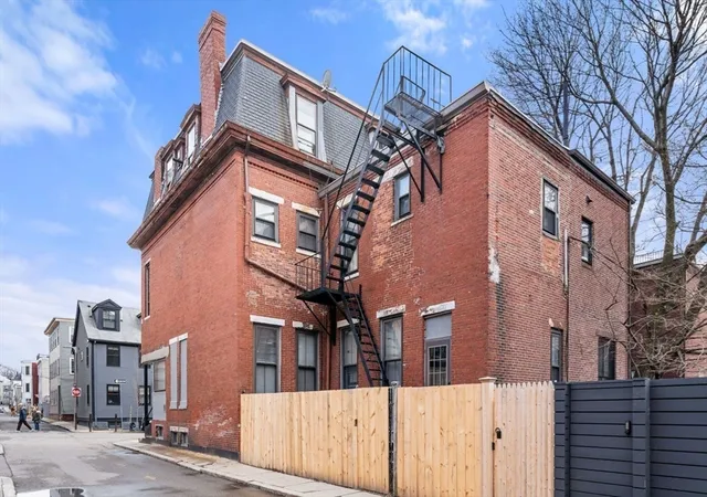 Homes for sale in South Boston, MA | 124 F St, South Boston, MA 02127 | MLS# 73501371