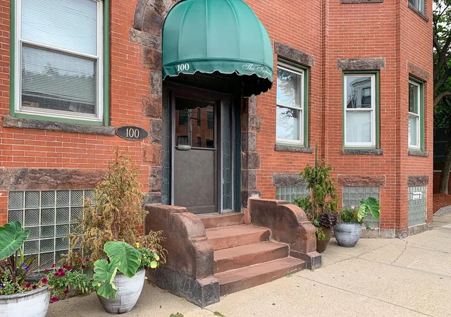 image of 100 Broadway, Chelsea, MA 02150