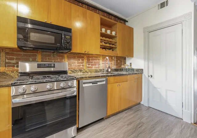4th image of 100 Broadway, Chelsea, MA 02150