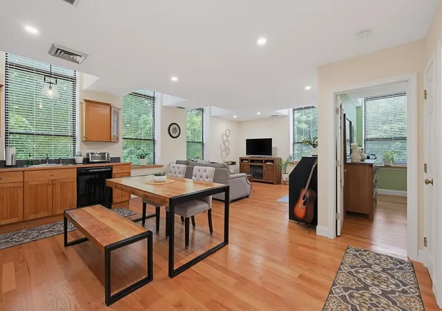 1st image of 149 Andover St #8, Andover, MA 01810 | MLS# 73559267