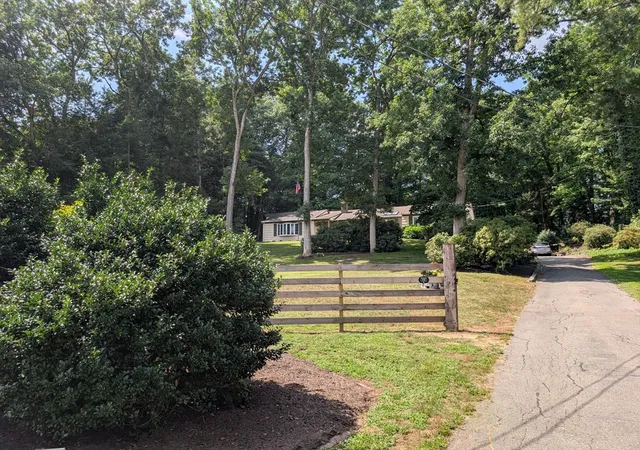 1st image of 37 Brookside Dr, Wilbraham, MA 01095 | MLS# 73564509