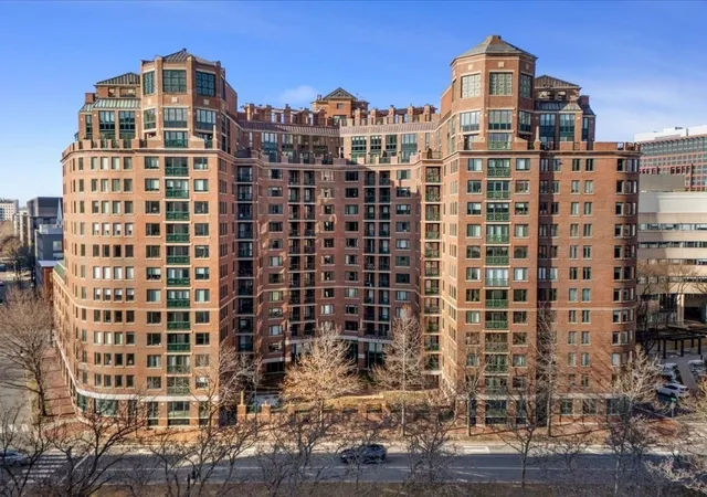 Homes for sale in Cambridge, MA | 10 Rogers Street #PH4, Cambridge, MA 02142 | MLS# 73474220