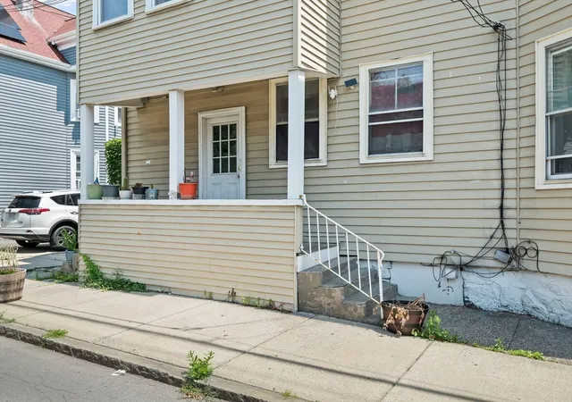 Listing Photo 4 - Condo for sale in building located at 72 Sagamore Ave, Chelsea, MA 02150