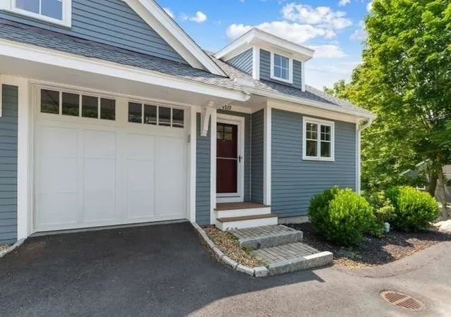 Listing Photo 5 - Condo for sale in building located at 652 Essex Ave, Gloucester, MA 01930 - Unit #B