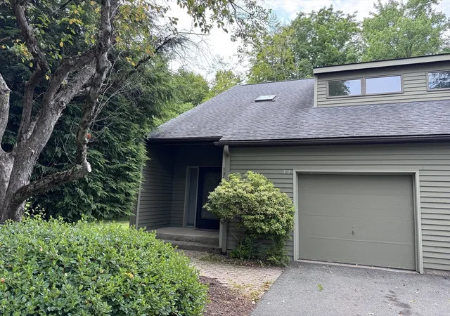 1st image of 304 Fairway Village #304, Leeds, MA 01053 | MLS# 73549917
