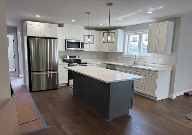 Photo 3 of Single family home for sale at 31 Danielle's Way, Worcester, MA 01606 | MLS# 73545572 | Listing updated on 2026-09-28