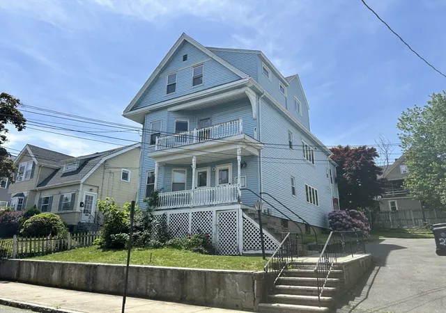 1st image of 29 Oakland Ave, Everett, MA 02149 | MLS# 73532911