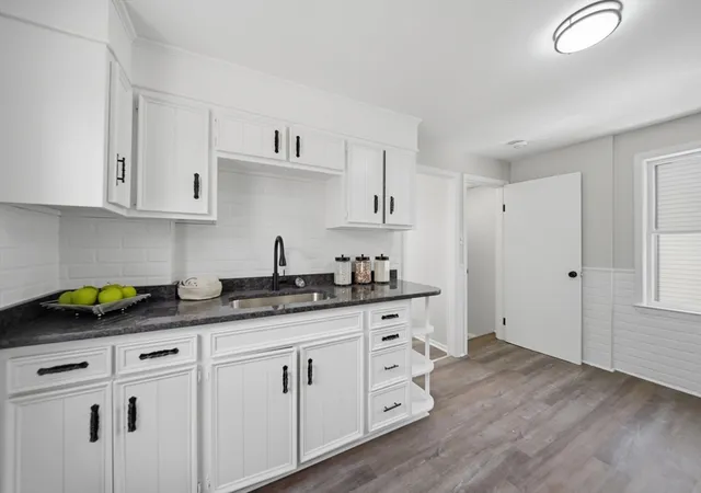 image of 40 North St, Lowell, MA 01852 | MLS# 73560466