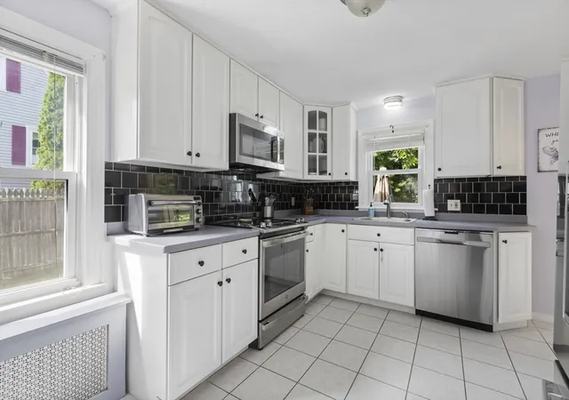 Photo 3 of Single family home for sale at 4 Maxdale Rd, Worcester, MA 01602 | MLS# 73568984 | Listing updated on 2026-09-17