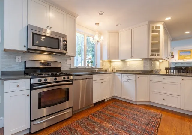 Homes for sale in Wellesley, MA | 6 Willow Street, Wellesley, MA 02481 | MLS# 73497359