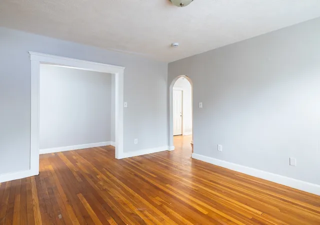 Listing Photo 4 - Condo for sale in building located at 77 Grn St, Lynn, MA 02129