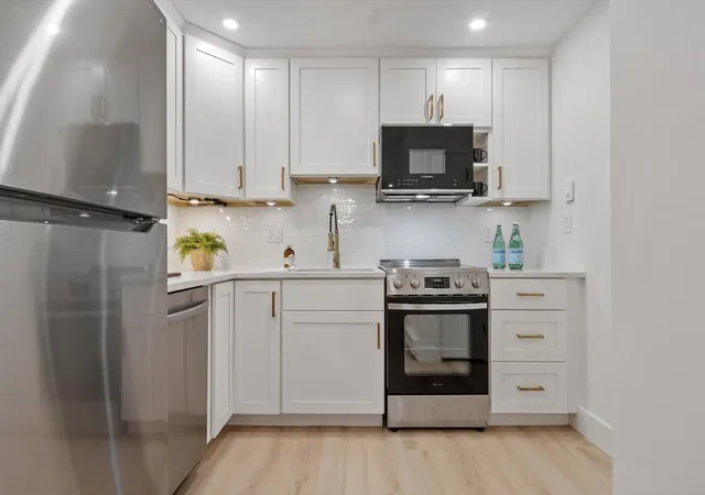 3rd image of 151 Providence Rd #24, Grafton, MA 01519 | MLS# 73562903