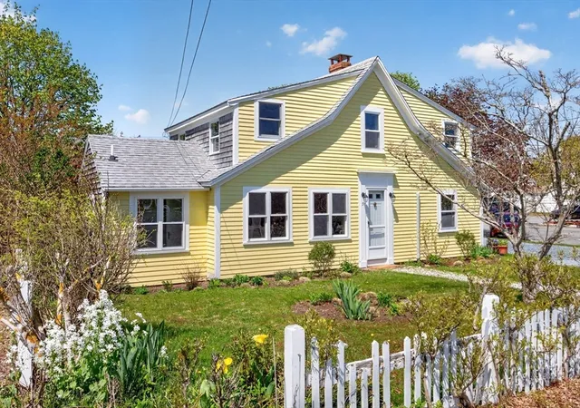 Homes for sale in Dennis Port, MA | 5 Pleasant St, Dennis Port, MA 02043
