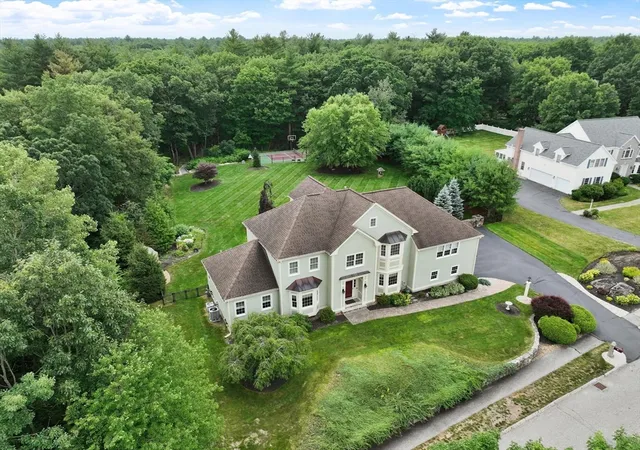 3rd image of 58 Pheasant Brook Road, North Andover, MA 01845 | MLS# 73546270