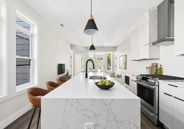 4th image of 2 Weld Hill Street #PH2, Jamaica Plain, MA 02130 | MLS# 73555939
