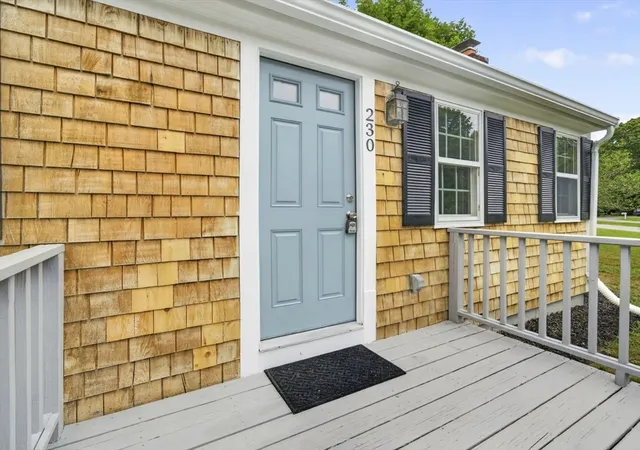2nd image of 230 Race Ln, Marstons Mills, MA 02648 | MLS# 73565920