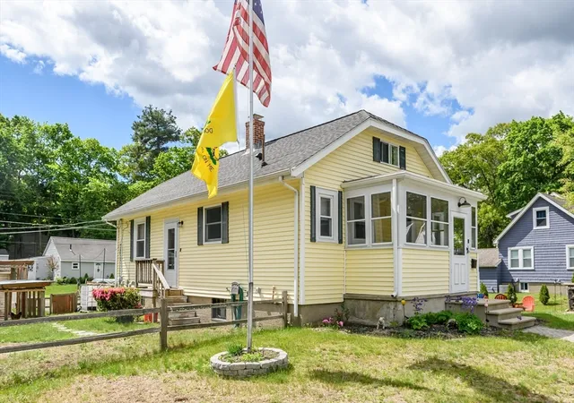 Homes for sale in Natick, MA | 18 Hammond Rd, Natick, MA 01760 | MLS# 73526770