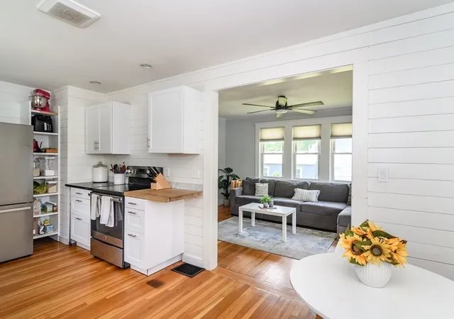 Homes for sale in Natick, MA | 18 Hammond Rd, Natick, MA 01760 | MLS# 73526770