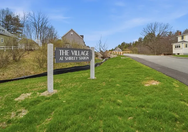 2nd image of 37 Ambrose Way #37, Shirley, MA 01464 | MLS# 73540317