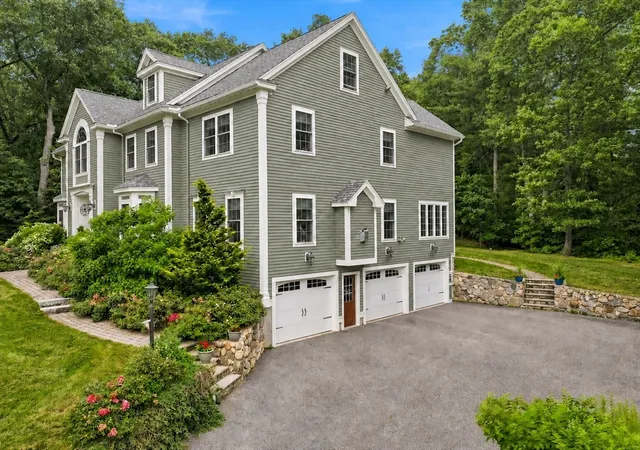 3rd image of 184 Abbot Street, Andover, MA 01810 | MLS# 73554142