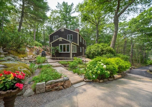 1st image of 3 Big Rock Rd, Manchester, MA 01944 | MLS# 73515670