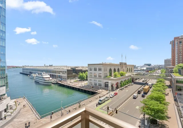 1st image of 133 Seaport Blvd #722, Boston, MA 02210 | MLS# 73538458