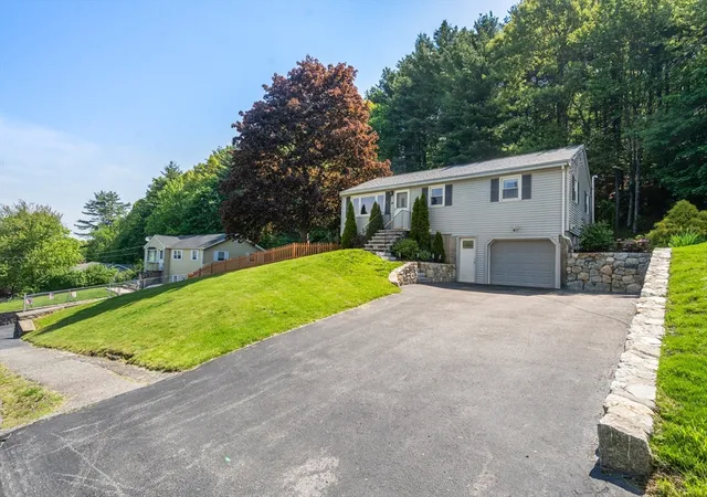 Homes for sale in Hudson, MA | 21 Michigan Dr, Hudson, MA 01749 | MLS# 73533032