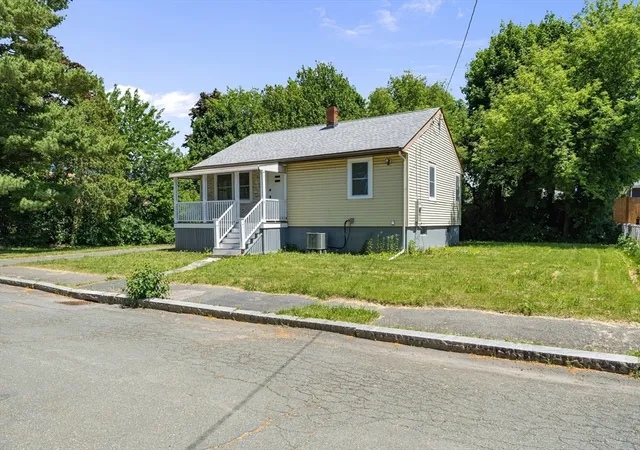 3rd image of 37 Bent Ave, Malden, MA 02148 | MLS# 73561251