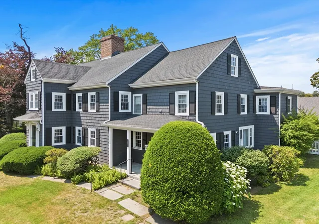3rd image of 793 Lynnfield St, Lynn, MA 01904 | MLS# 73544167