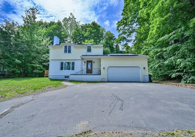 Homes for sale in Auburn, MA | 48 Central St, Auburn, MA 01501 | MLS# 73537809