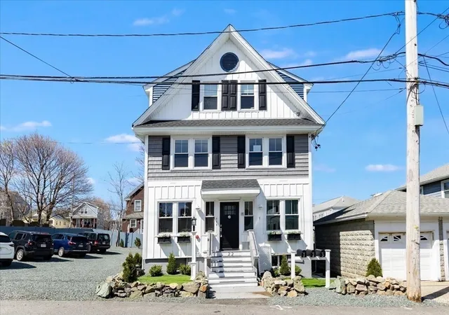 5th image of 22 Berkley Rd, Hull, MA 02045