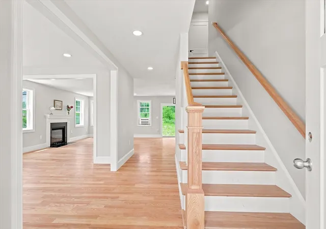 4th image of 175 Pine Street, Tewksbury, MA 01876 | MLS# 73547942