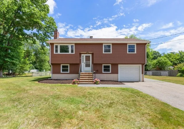 Homes for sale in Burlington, MA | 22 Susan Ave, Burlington, MA 01803 | MLS# 73537364