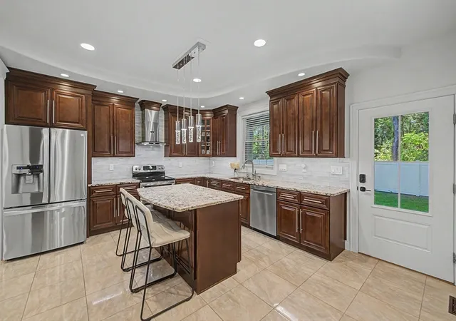 Photo 4 of Sale Pending at 657 Silver St, Agawam, MA 01001 | MLS# 73564179 | Listing updated on 2026-09-15