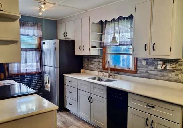 3rd image of 44 Wilson Ave, Chicopee, MA 01013 | MLS# 73511102