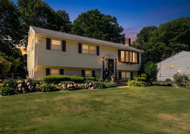 Homes for sale in Brockton, MA | 14 Highfield Dr, Brockton, MA 02301 | MLS# 73539442