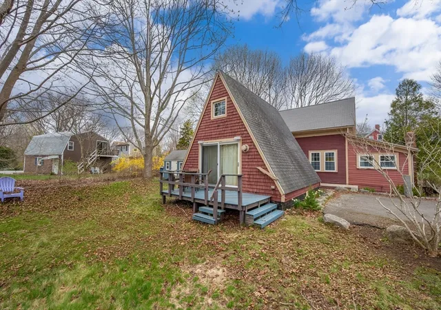Photo 3 of Sale Pending at 4 Toomey Ln #4, Rockport, MA 01966 | MLS# 73529967 | Listing updated on 2026-08-26