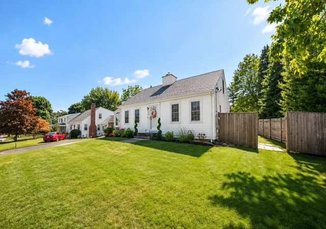 Photo 3 of Single family home for sale at 238 Liberty St, Braintree, MA 02184 | MLS# 73560546 | Listing updated on 2026-09-19