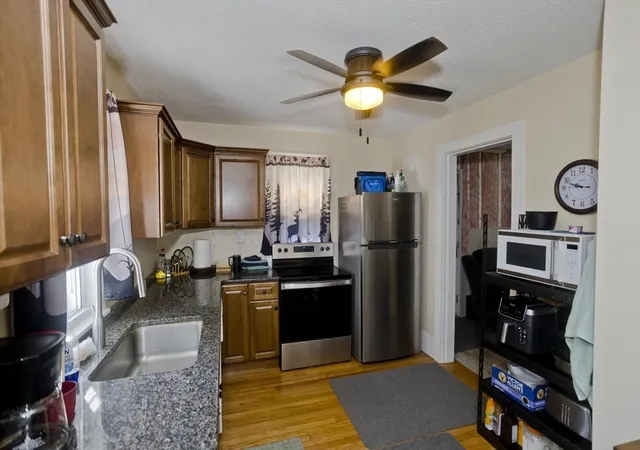 Photo 3 of Single family home for sale at 392 N Loomis St, Southwick, MA 01077 | MLS# 73555113 | Listing updated on 2026-07-30